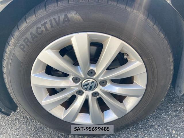 VolksWagen THE BEETLE 2013-03 8338524-6