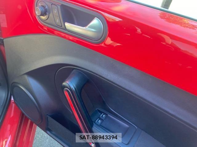 VolksWagen THE BEETLE 2019-06 8369765-17