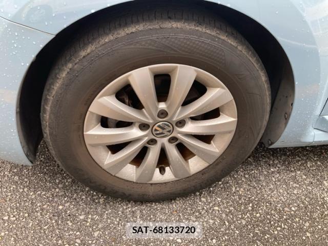 VolksWagen THE BEETLE 2015-10 8486275-6