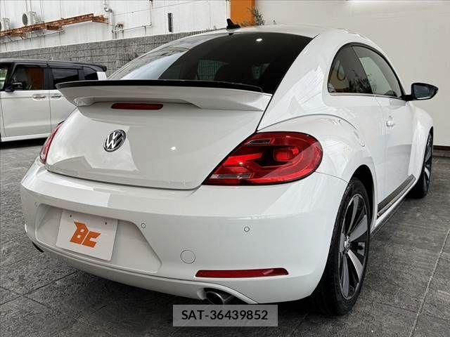 VolksWagen THE BEETLE 2015-01 8528238-14