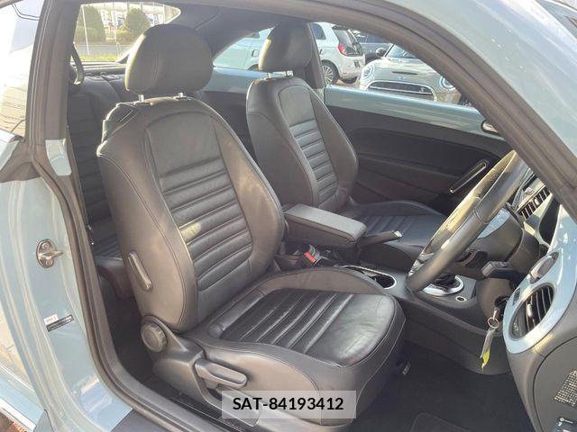 VolksWagen THE BEETLE 2015-08 8528240-8