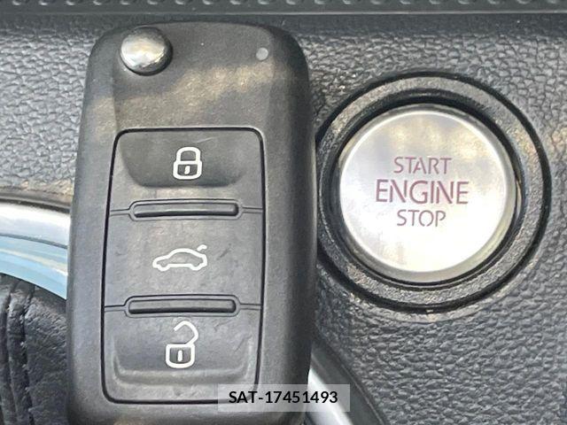 VolksWagen THE BEETLE 2016-11 8528237-6