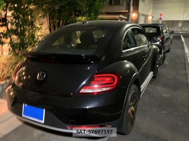 VolksWagen THE BEETLE 2017-08 8564112-4