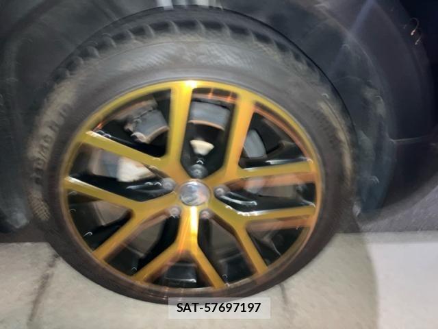 VolksWagen THE BEETLE 2017-08 8564112-8