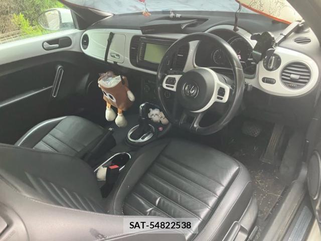 VolksWagen THE BEETLE 2015-11 8662445-10