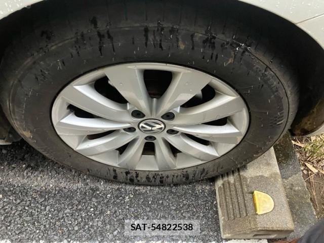 VolksWagen THE BEETLE 2015-11 8662445-4