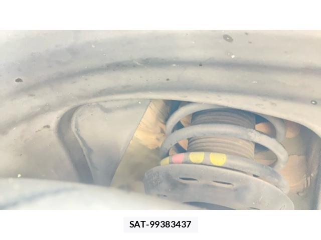 VolksWagen THE BEETLE 2013-08 8662448-10