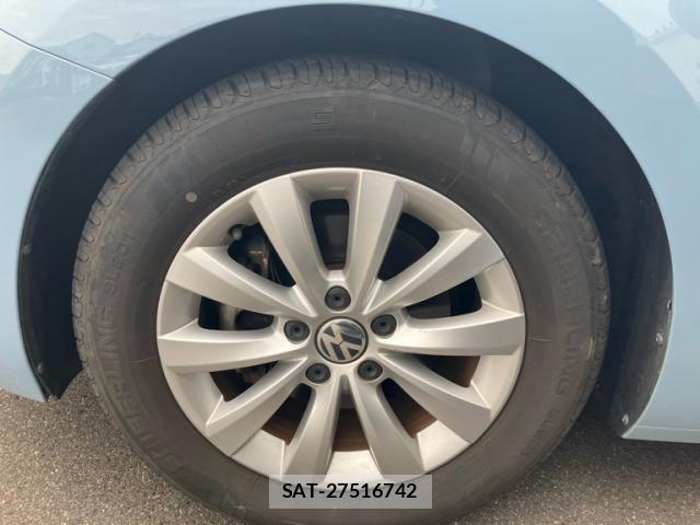 VolksWagen THE BEETLE 2015-02 8662450-9