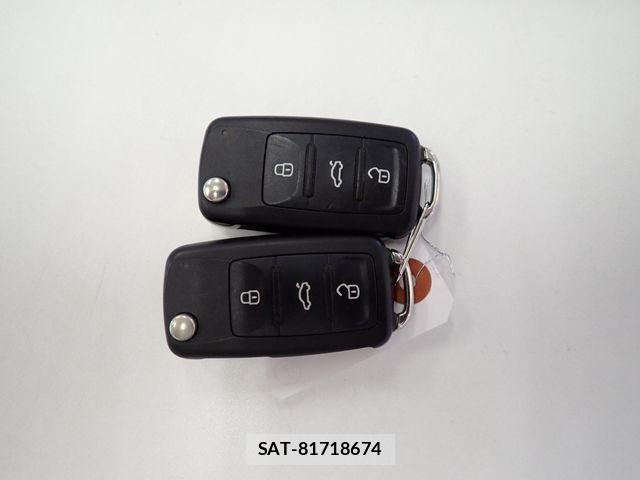 VolksWagen THE BEETLE 2016-09 8686936-25
