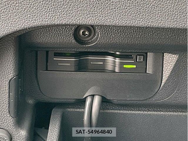 VolksWagen THE BEETLE 2019-04 8746889-9