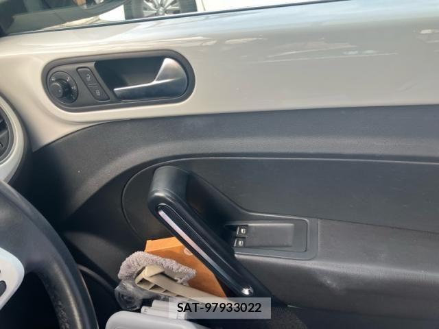 VolksWagen THE BEETLE 2014-05 8746890-16