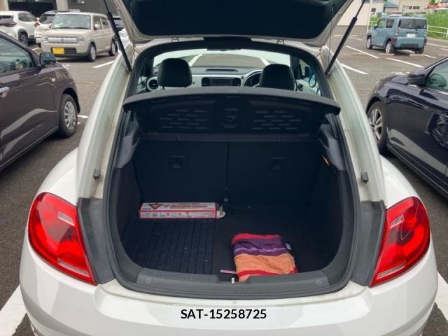 VolksWagen THE BEETLE 2013-06 8782639-14