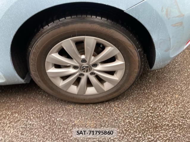 VolksWagen THE BEETLE 2013-09 8782638-4