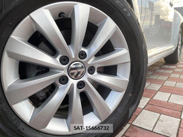 VolksWagen THE BEETLE 2017-04 8851098-13