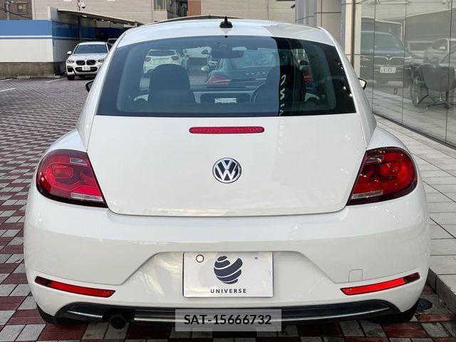 VolksWagen THE BEETLE 2017-04 8851098-15