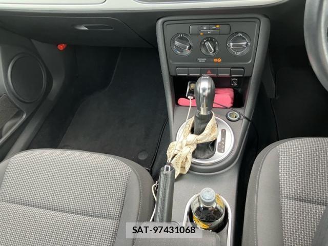 VolksWagen THE BEETLE 2014-05 8883003-16
