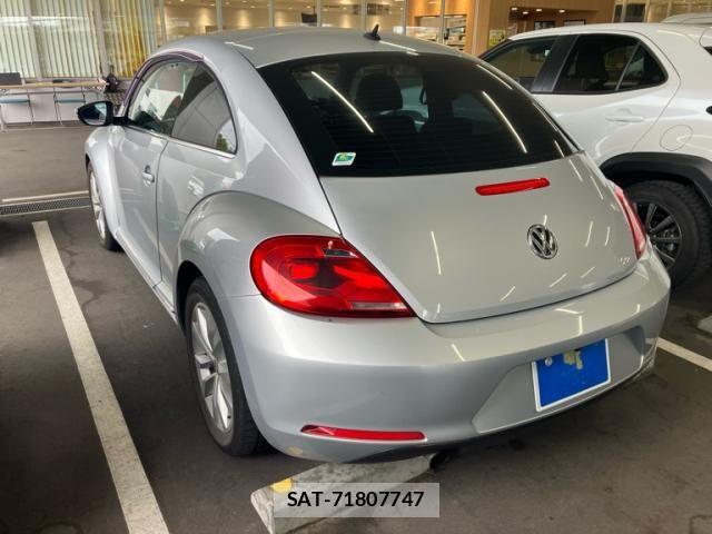 VolksWagen THE BEETLE 2013-03 8884621-11