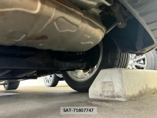 VolksWagen THE BEETLE 2013-03 8884621-13