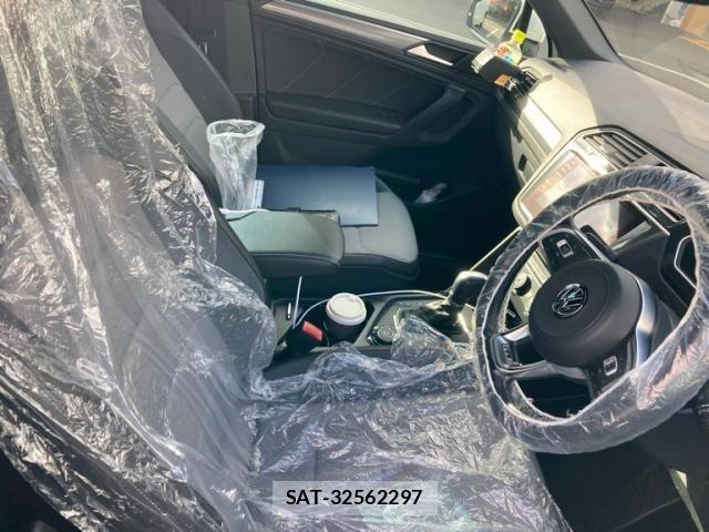 VolksWagen TIGUAN 2019-03 1665321-15