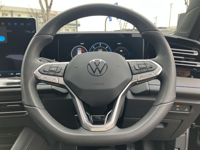 VolksWagen TIGUAN 2025-02 3687858-11