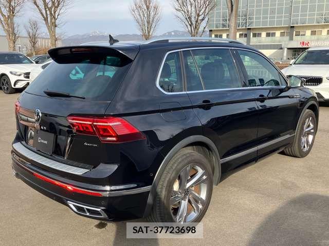 VolksWagen TIGUAN 2023-02 6023211-3