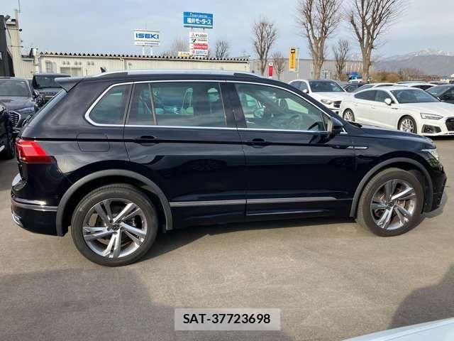 VolksWagen TIGUAN 2023-02 6023211-6