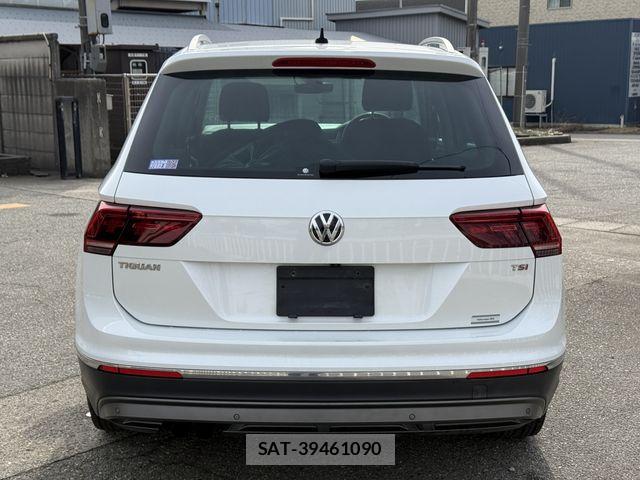 VolksWagen TIGUAN 2017-06 6307302-3