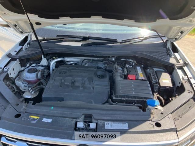 VolksWagen TIGUAN 2019-03 7331220-12