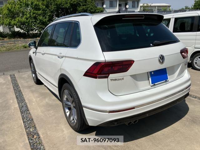 VolksWagen TIGUAN 2019-03 7331220-7