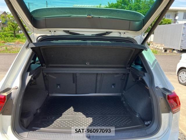 VolksWagen TIGUAN 2019-03 7331220-8