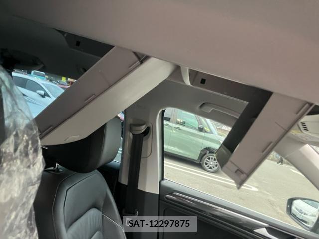 VolksWagen TIGUAN 2019-02 7360498-12