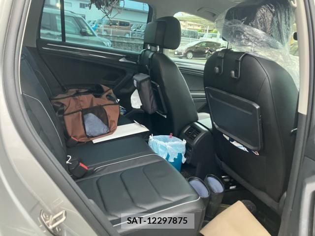 VolksWagen TIGUAN 2019-02 7360498-14