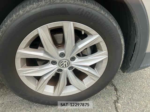 VolksWagen TIGUAN 2019-02 7360498-4