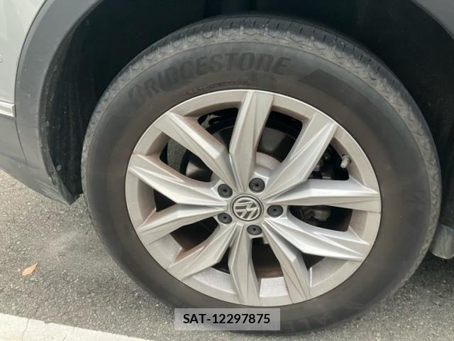 VolksWagen TIGUAN 2019-02 7360498-5