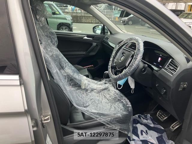 VolksWagen TIGUAN 2019-02 7360498-7