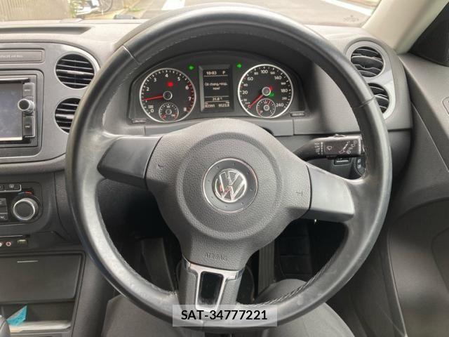 VolksWagen TIGUAN 2014-02 7360500-16