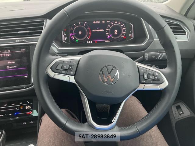 VolksWagen TIGUAN 2021-07 7394873-19