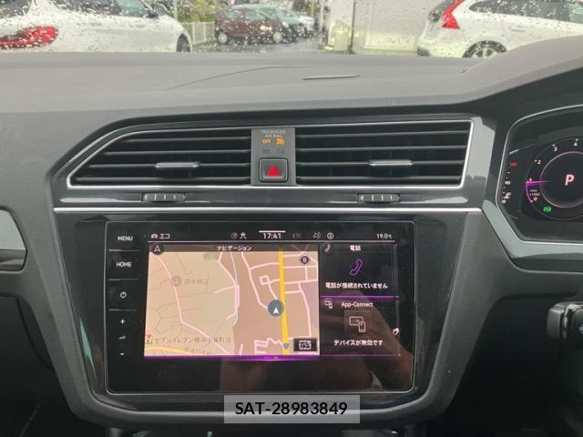 VolksWagen TIGUAN 2021-07 7394873-23