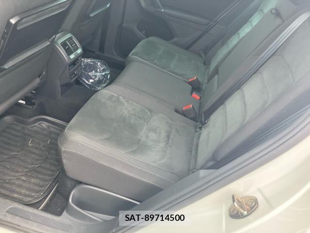 VolksWagen TIGUAN 2017-08 7621366-13