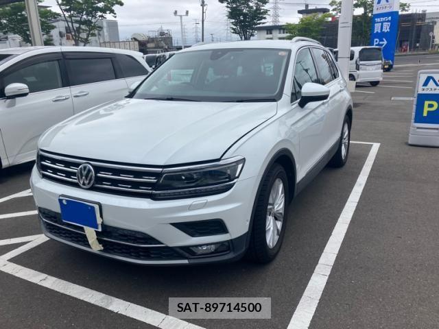 VolksWagen TIGUAN 2017-08 7621366-1