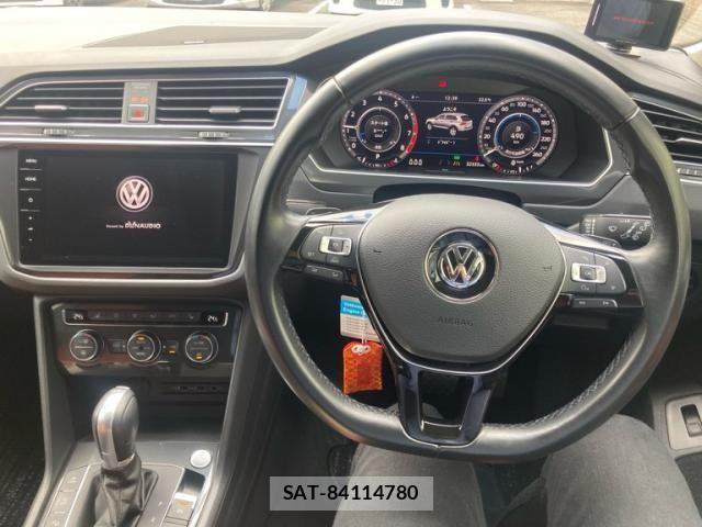 VolksWagen TIGUAN 2018-03 7621364-23