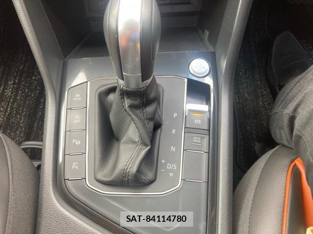 VolksWagen TIGUAN 2018-03 7621364-28