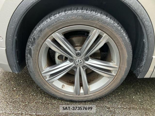 VolksWagen TIGUAN 2019-08 7621365-6