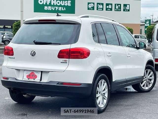 VolksWagen TIGUAN 2013-07 7730765-2