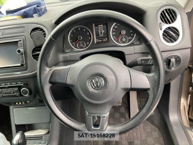VolksWagen TIGUAN 2013-10 7790531-14