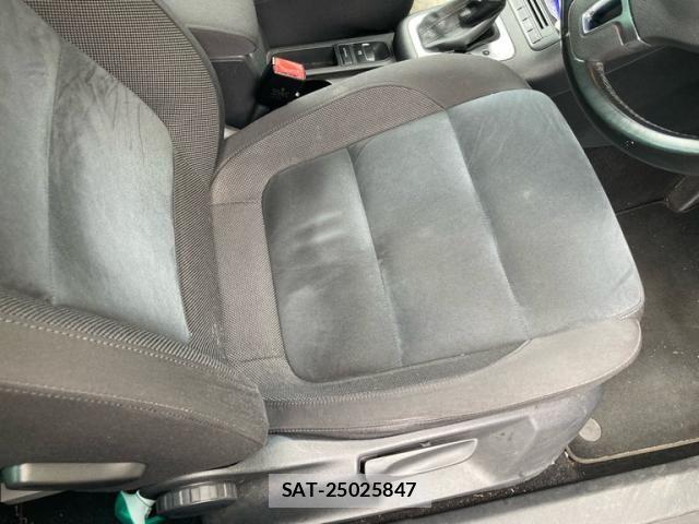 VolksWagen TIGUAN 2015-04 7790534-15