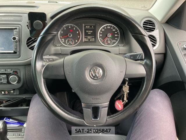 VolksWagen TIGUAN 2015-04 7790534-16