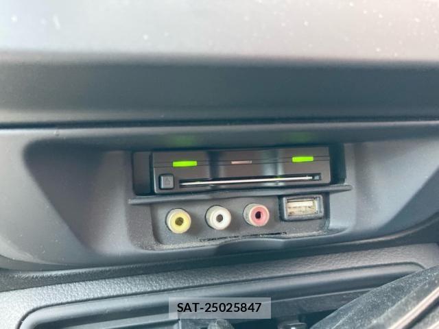 VolksWagen TIGUAN 2015-04 7790534-23