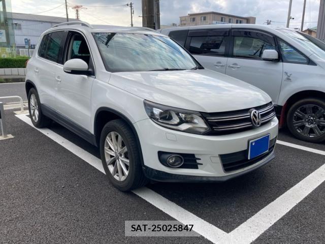 VolksWagen TIGUAN 2015-04 7790534-3