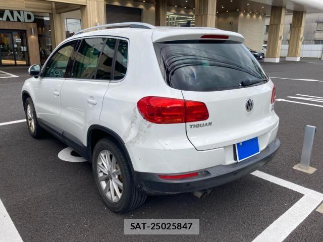 VolksWagen TIGUAN 2015-04 7790534-5